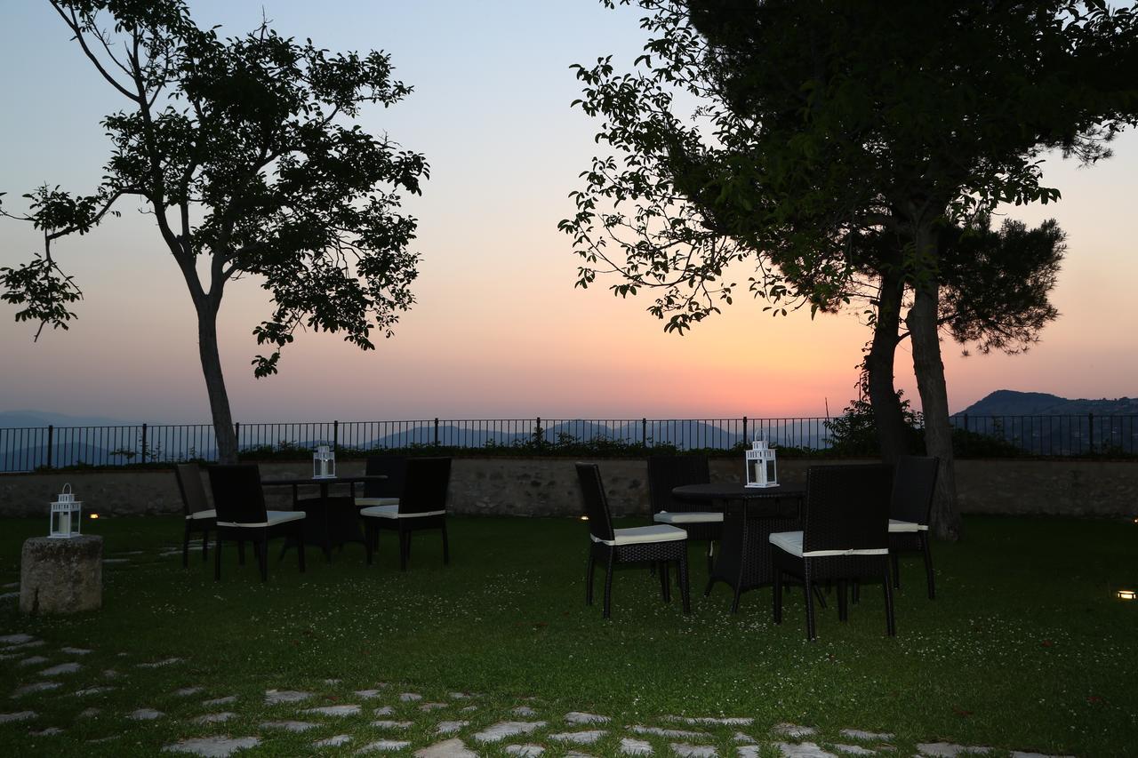Monastero Di Sant'Erasmo Hotell Veroli Exteriör bild