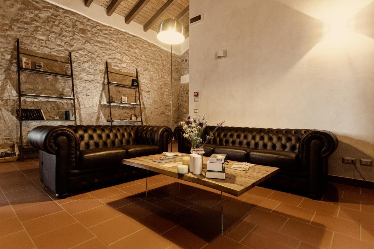 Monastero Di Sant'Erasmo Hotell Veroli Exteriör bild