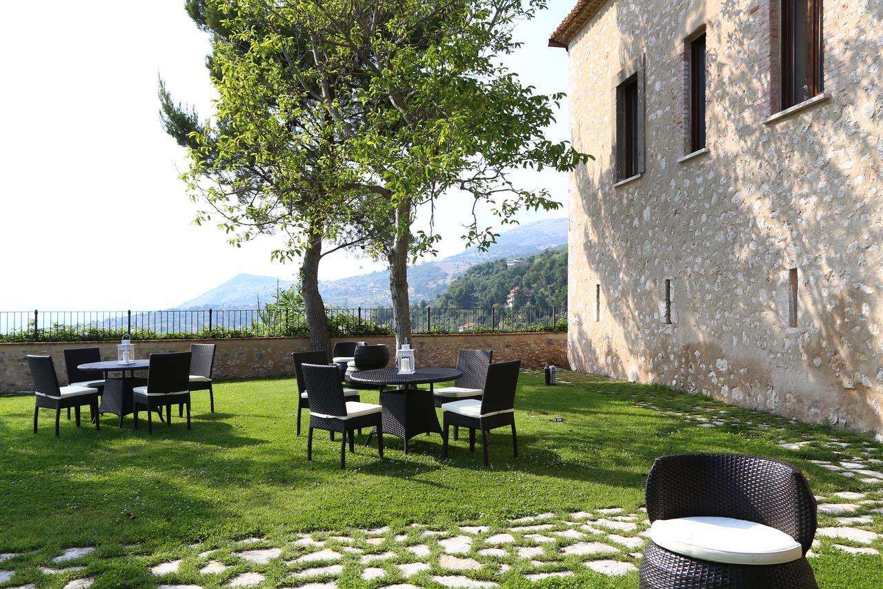 Monastero Di Sant'Erasmo Hotell Veroli Exteriör bild